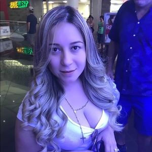 Meet your Posher, Vanessa